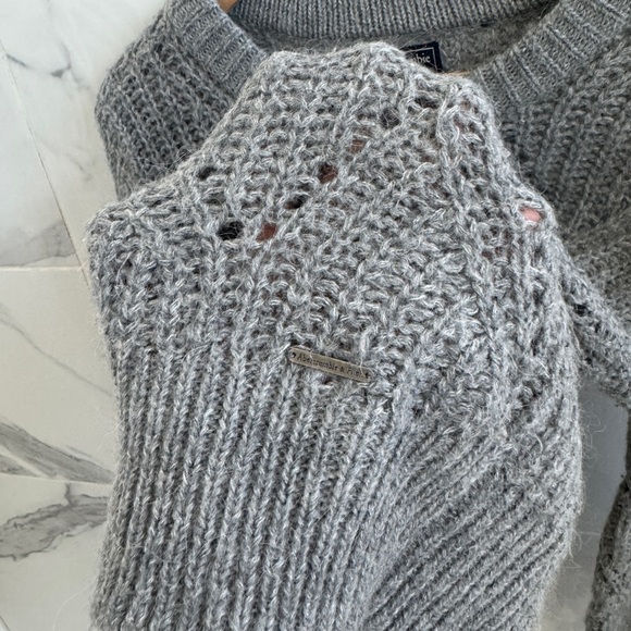 Abercrombie & Fitch gray wool & alpaca blend  knit sweater - gray - size small - Picture 4 of 8